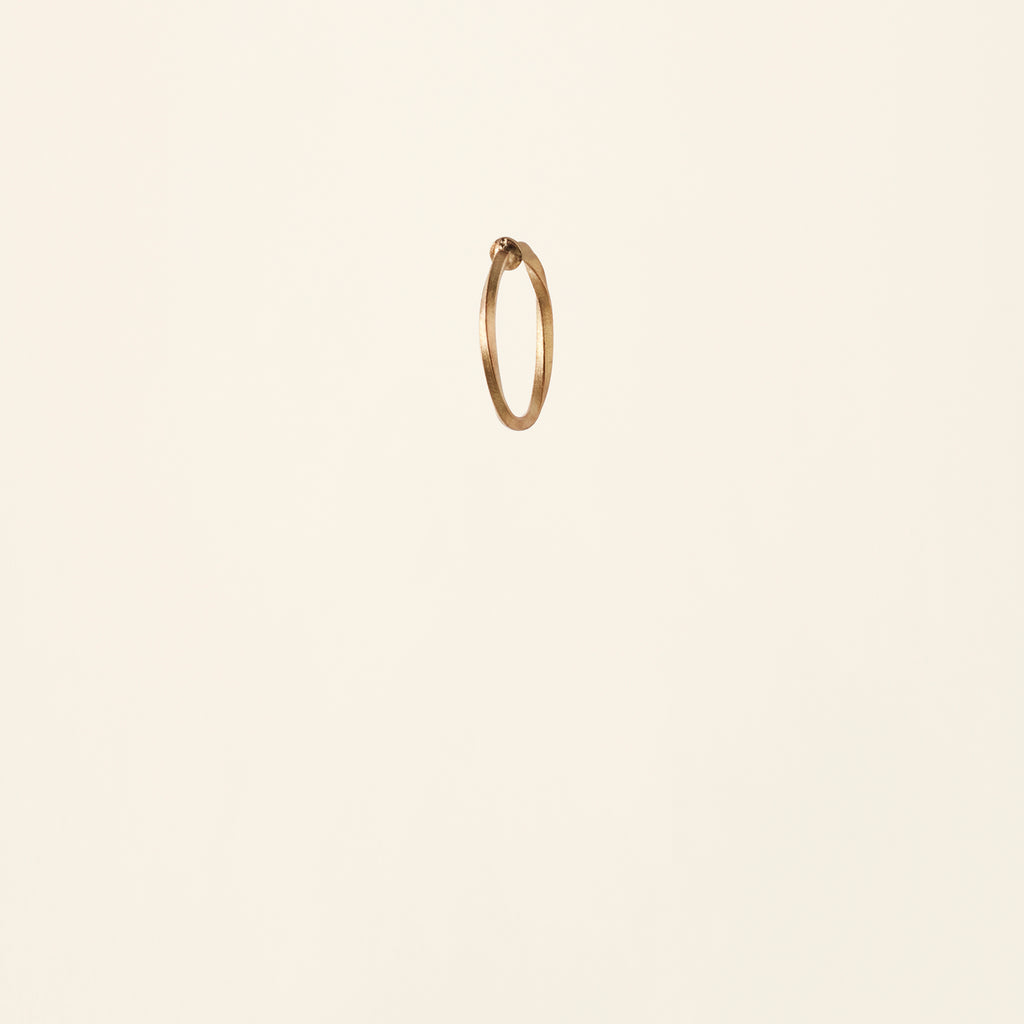 FLOW MINI HOOP - 18k gold