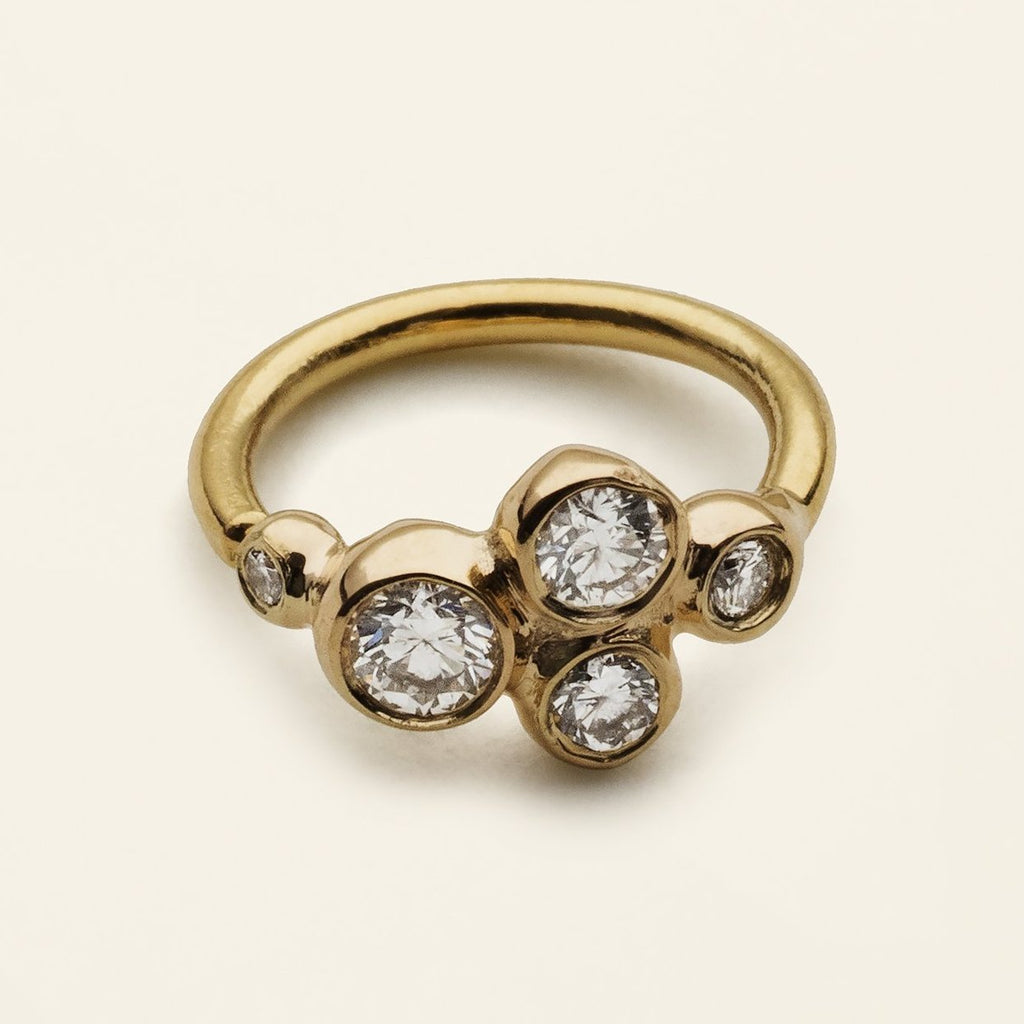 MINI HOOP - 18 karat gold with five diamonds