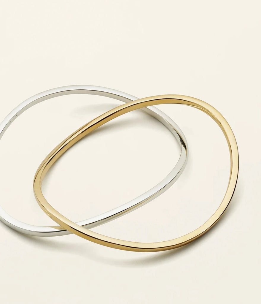 CLASSIC WAVE BANGLE - gold plated silver